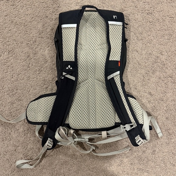 Vaude Backpack - Picture 2 of 4